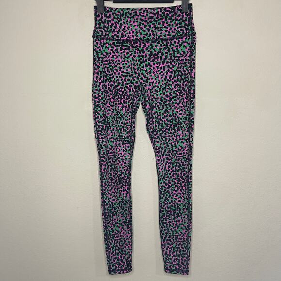 Fabletics Motion365+ High-Waisted Legging in Grass Green Safari Spots - Size XS - Picture 3 of 6